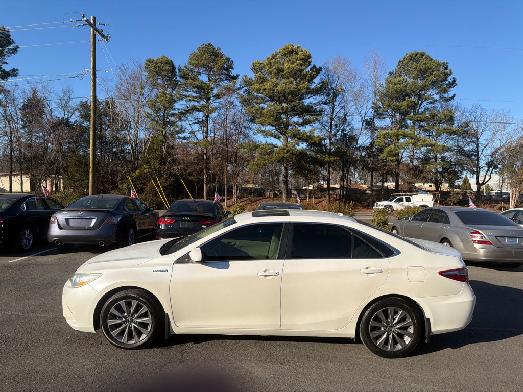 2015 Toyota Camry Image 3