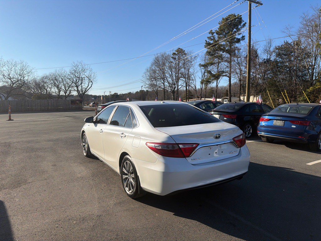 2015 Toyota Camry Image 4