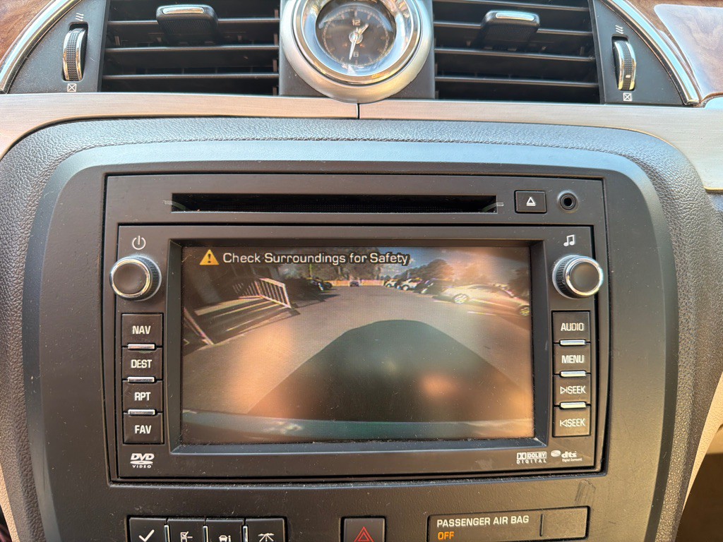 2012 Buick Enclave Image 22