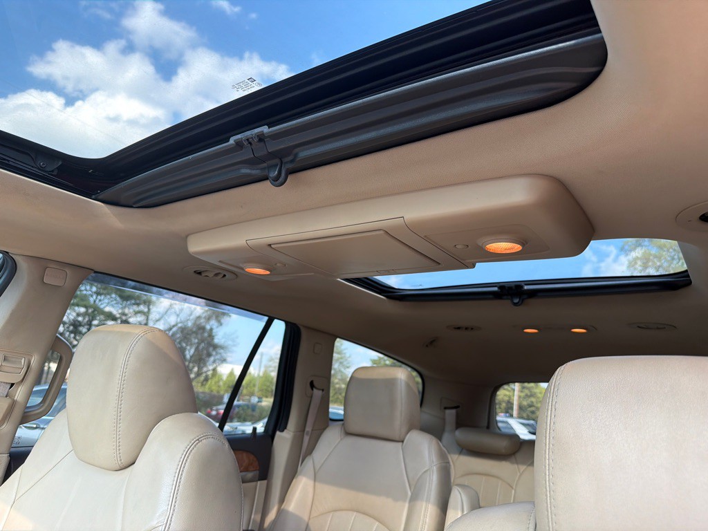 2012 Buick Enclave Image 27