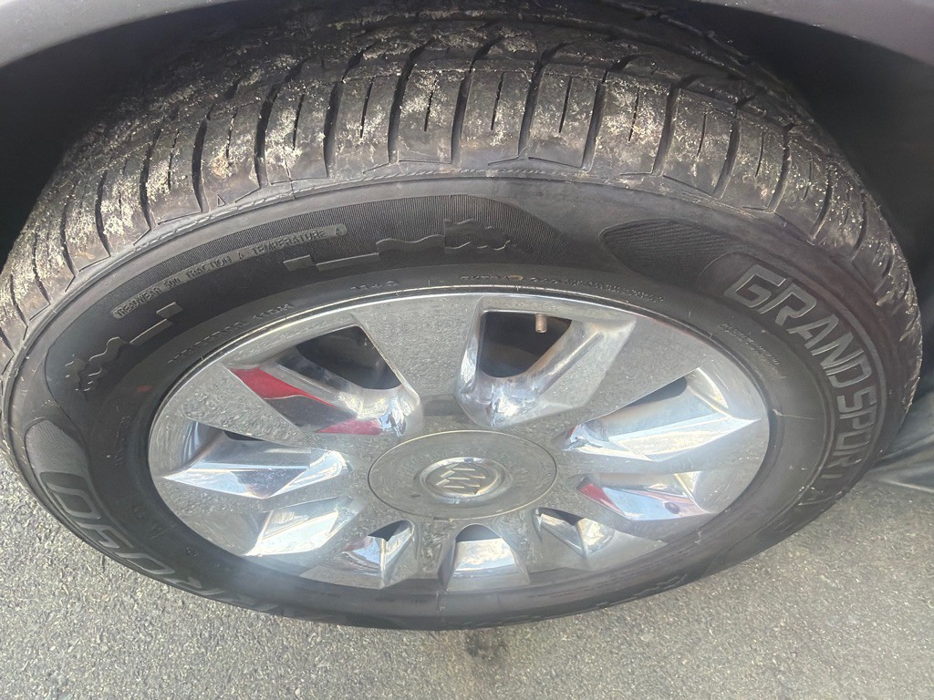 2012 Buick Enclave Image 28