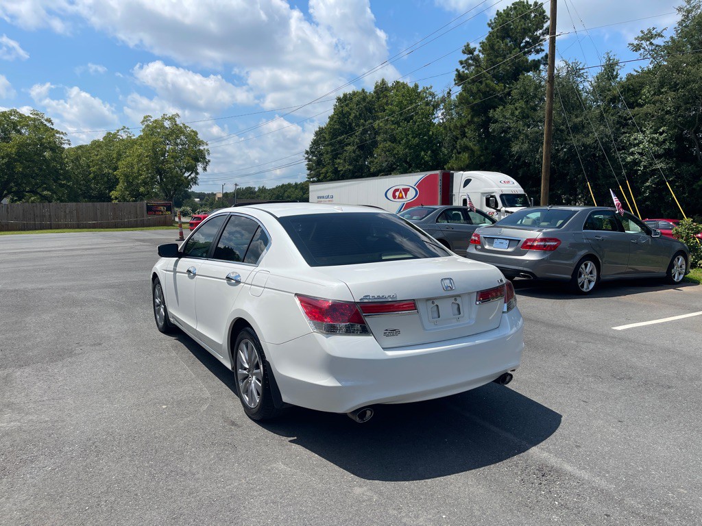 2011 Honda Accord Image 4