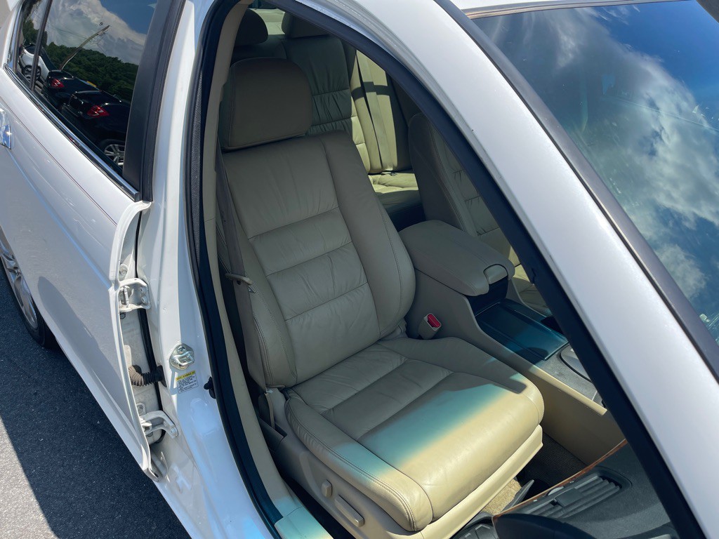 2011 Honda Accord Image 15