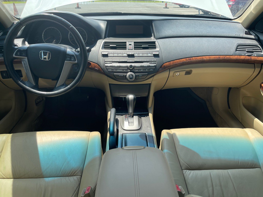 2011 Honda Accord Image 18