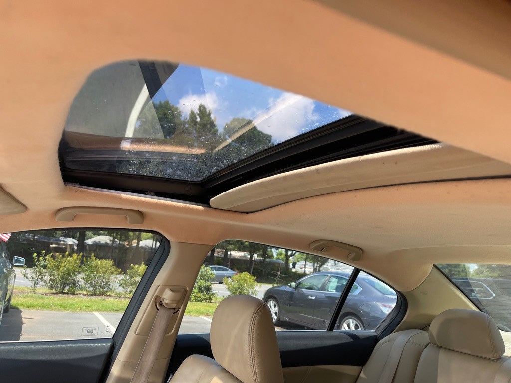 2011 Honda Accord Image 24