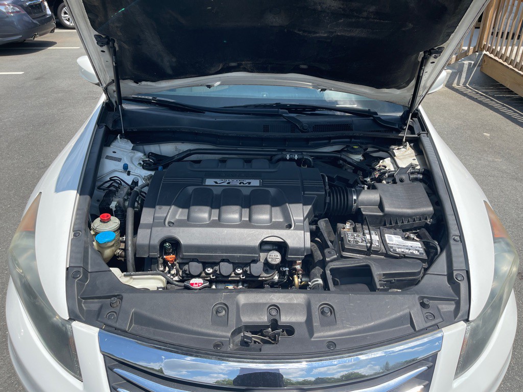 2011 Honda Accord Image 25