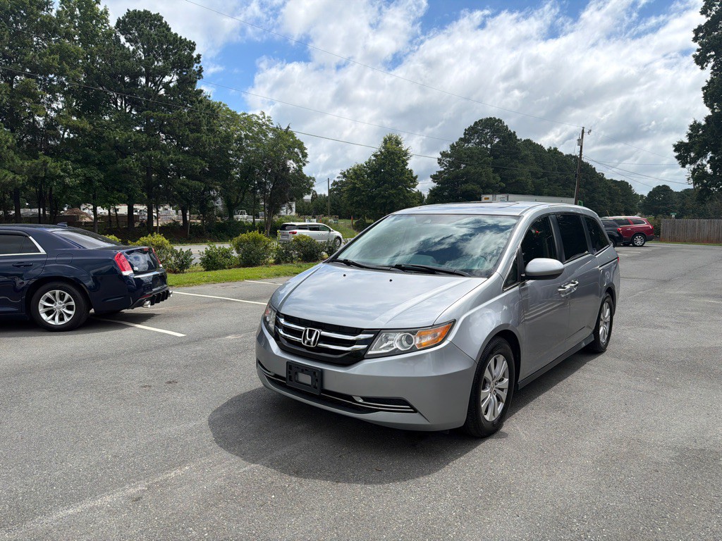 2016 Honda Odyssey Image 2