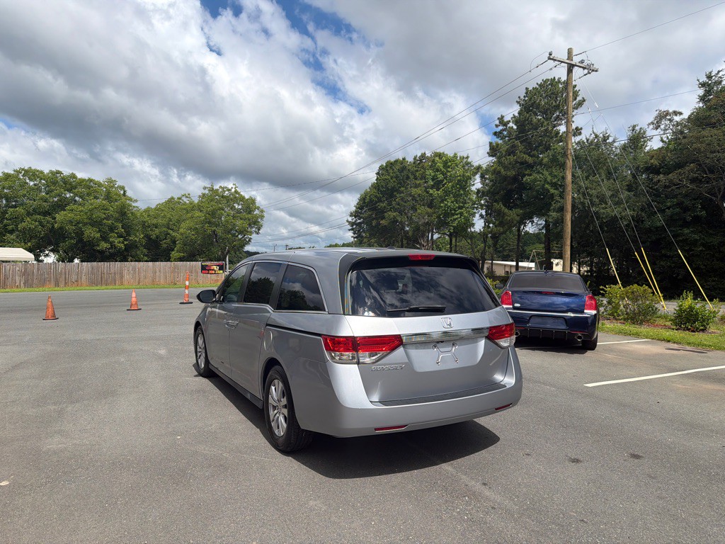 2016 Honda Odyssey Image 4