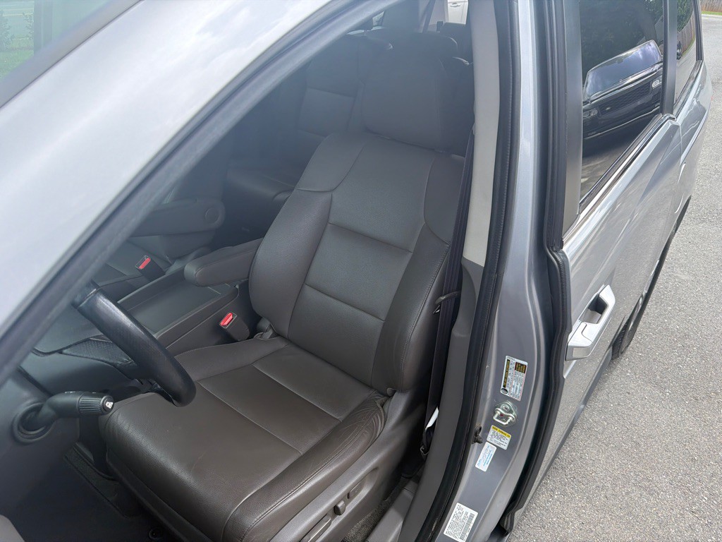 2016 Honda Odyssey Image 9