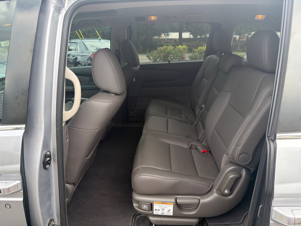 2016 Honda Odyssey Image 11