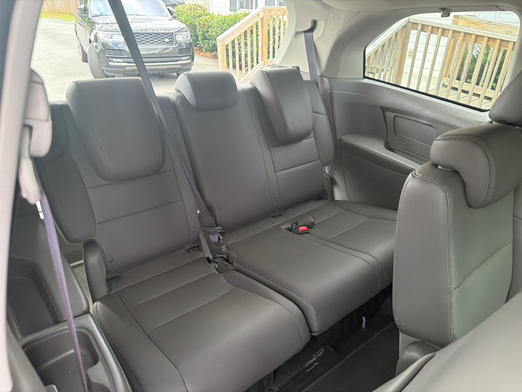 2016 Honda Odyssey Image 14