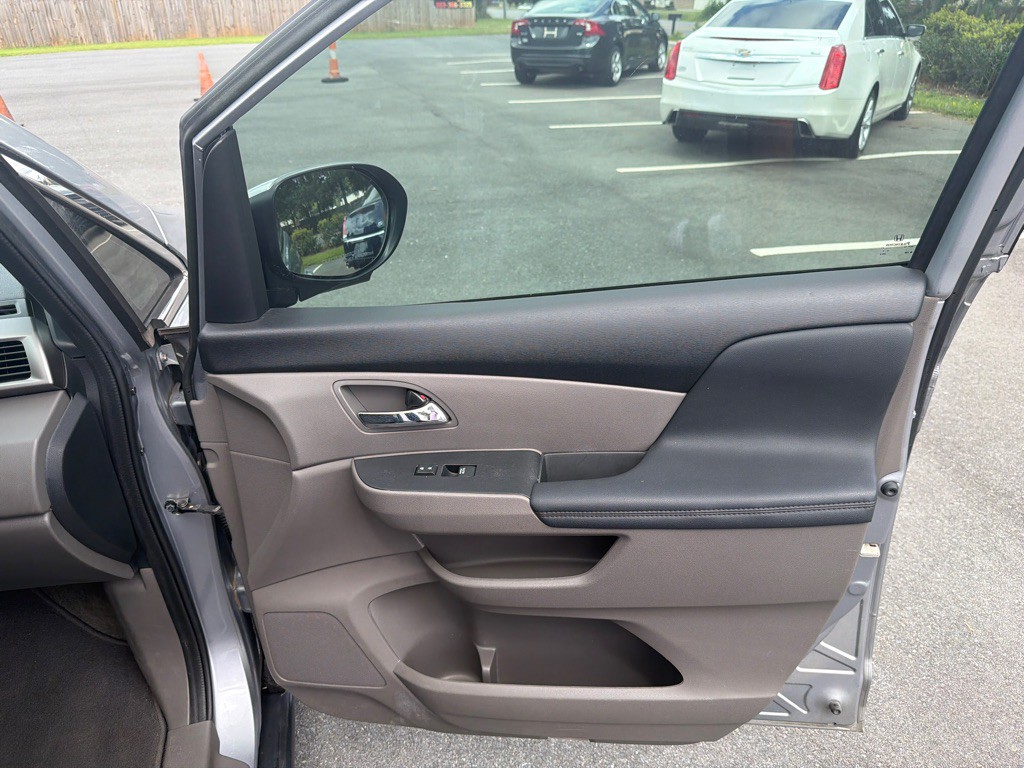 2016 Honda Odyssey Image 18