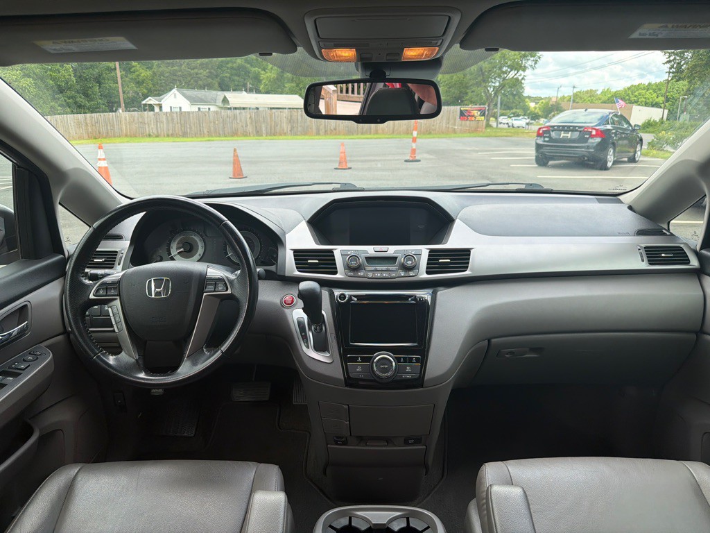 2016 Honda Odyssey Image 20
