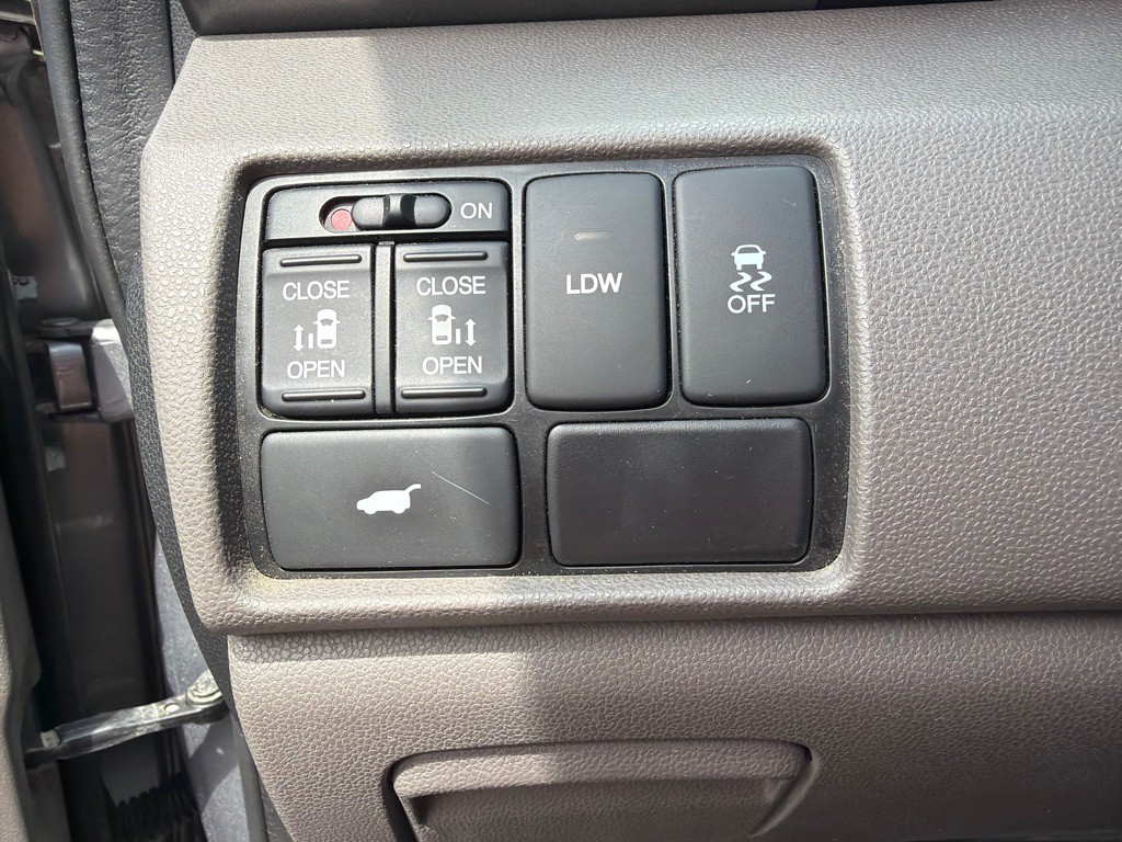 2016 Honda Odyssey Image 26