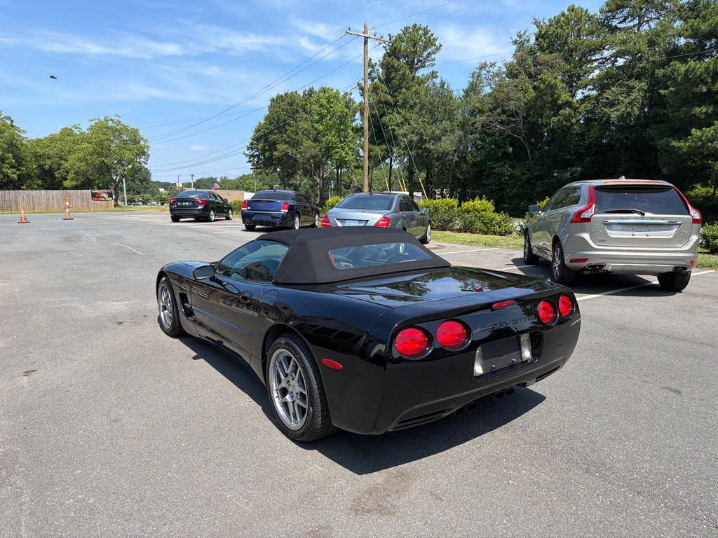 1999 Chevrolet Corvette Image 4