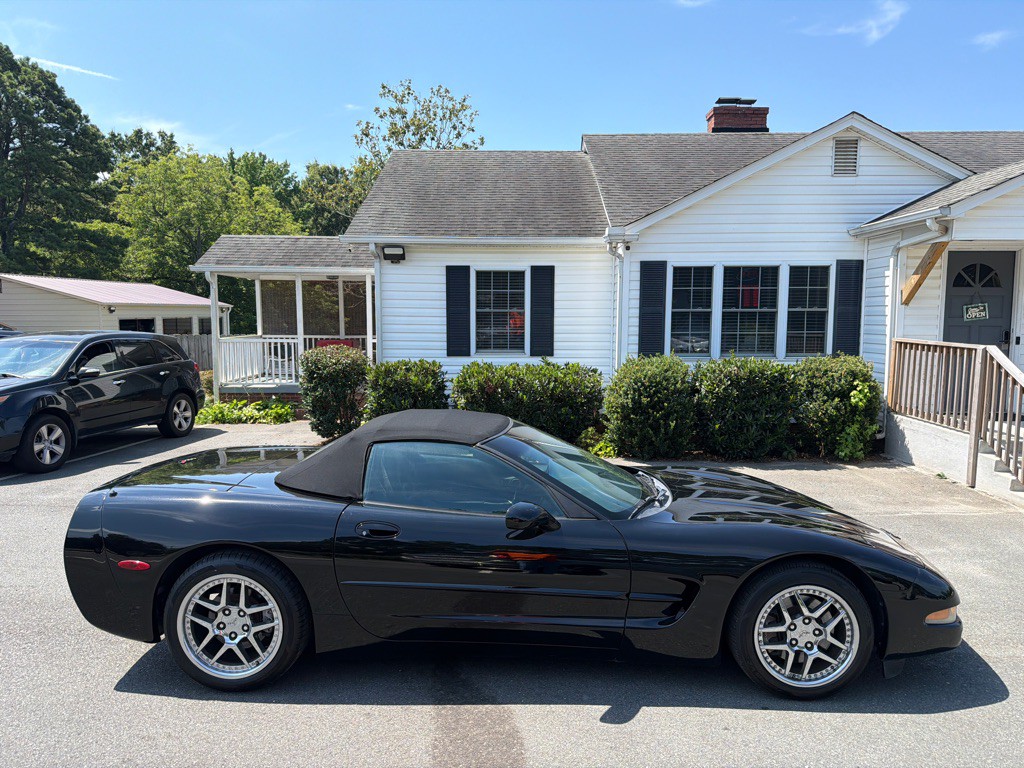 1999 Chevrolet Corvette Image 6