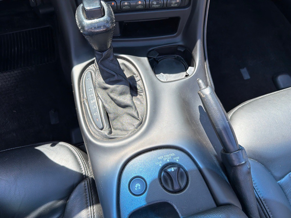 1999 Chevrolet Corvette Image 17