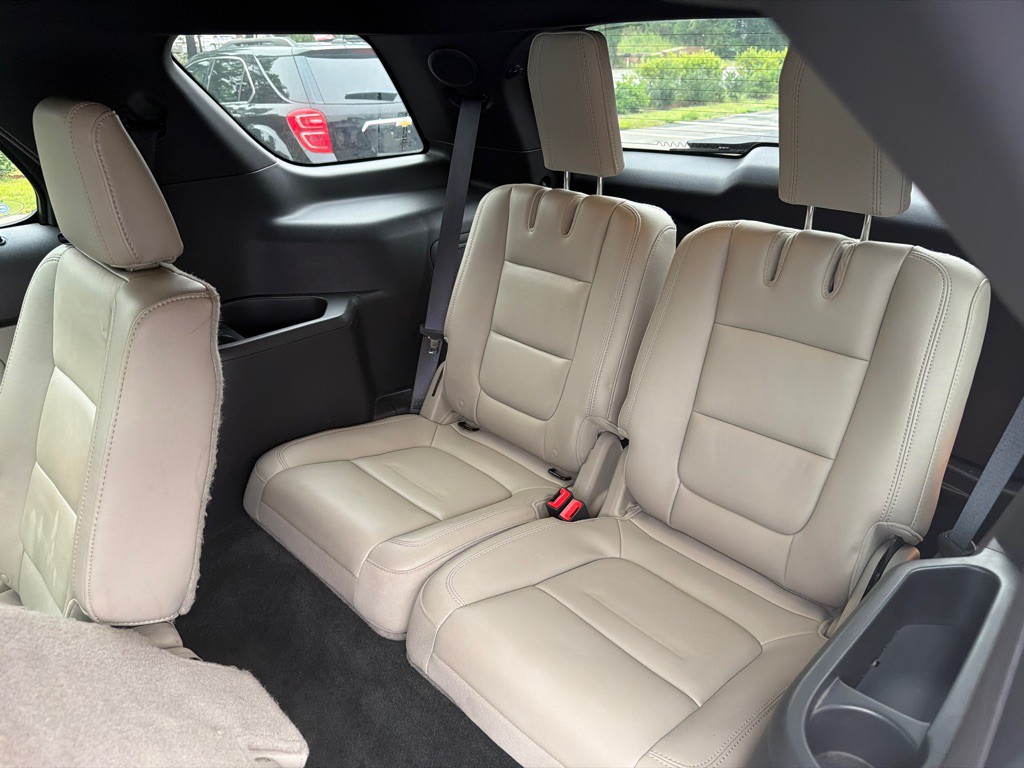 2014 Ford Explorer Image 11