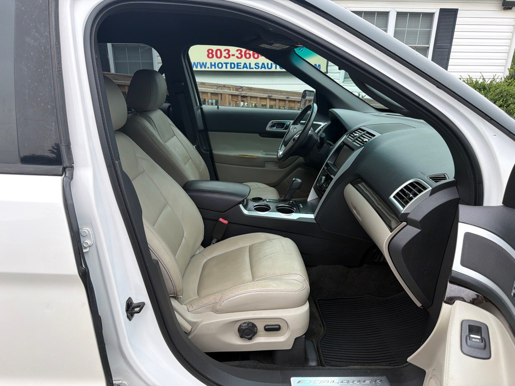 2014 Ford Explorer Image 14
