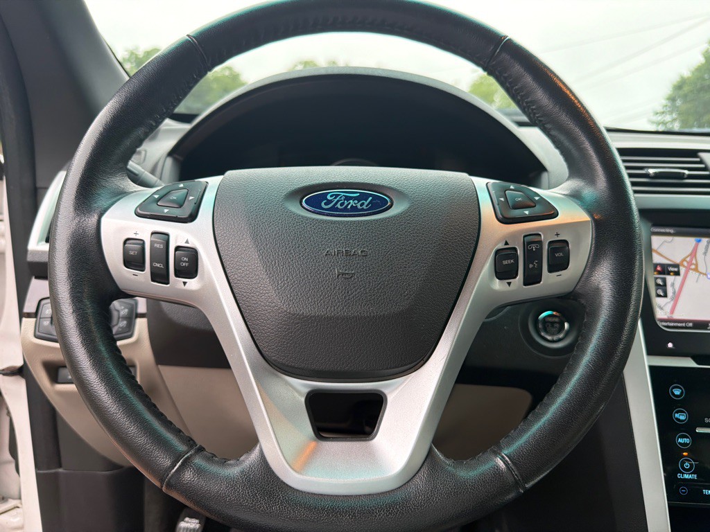 2014 Ford Explorer Image 24