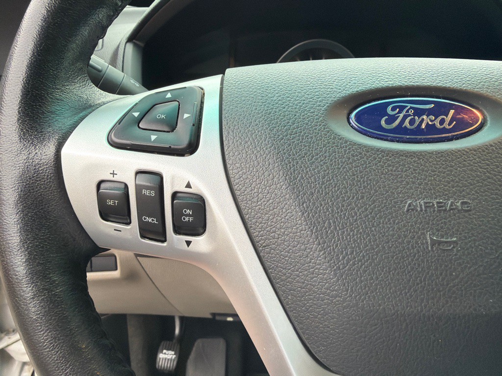 2014 Ford Explorer Image 25