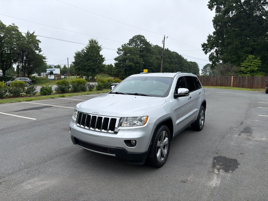 2012 Jeep Grand Cherokee Image 2