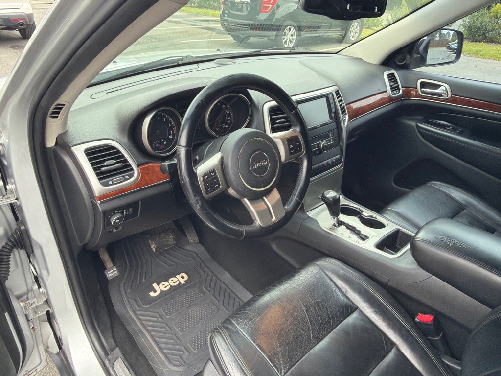 2012 Jeep Grand Cherokee Image 8