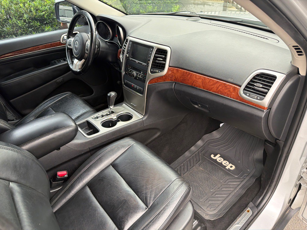 2012 Jeep Grand Cherokee Image 14