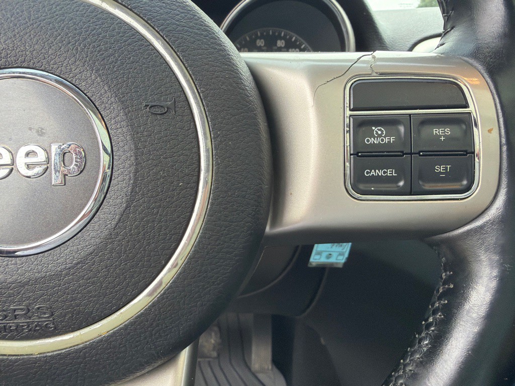 2012 Jeep Grand Cherokee Image 23