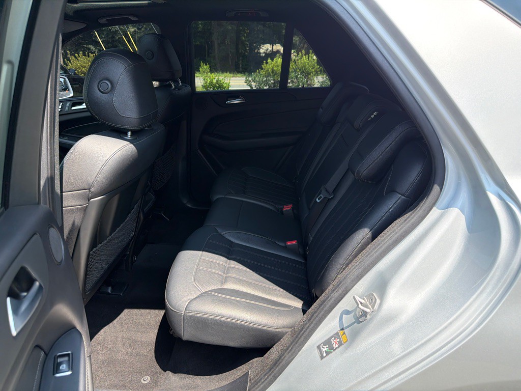 2016 Mercedes-Benz GLE-Class Image 11