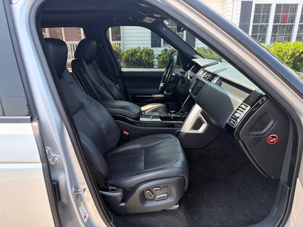 2014 Land Rover Range Rover Image 13