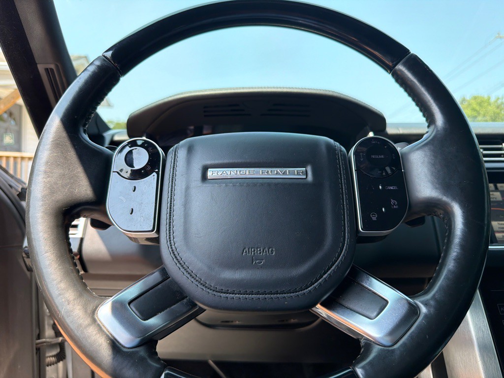 2014 Land Rover Range Rover Image 23