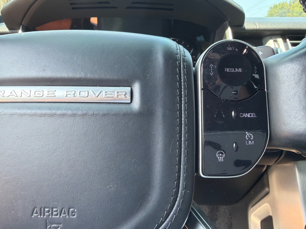 2014 Land Rover Range Rover Image 25