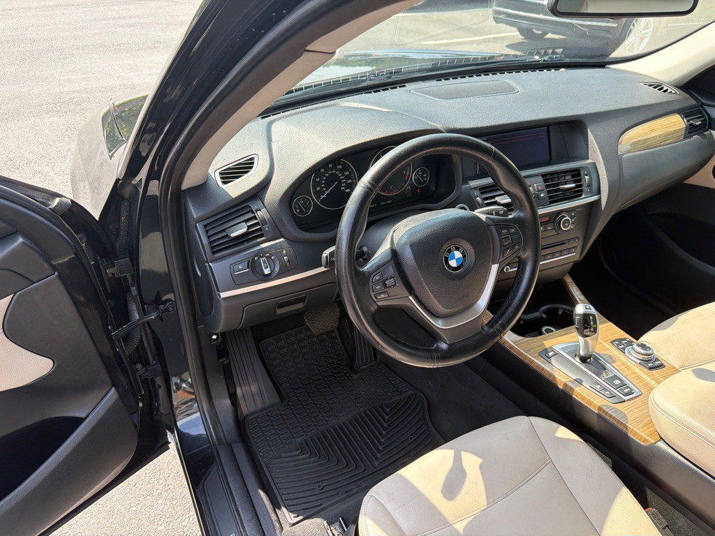 2011 BMW X3 Image 8