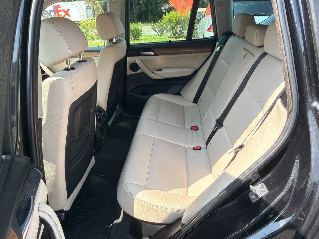 2011 BMW X3 Image 11