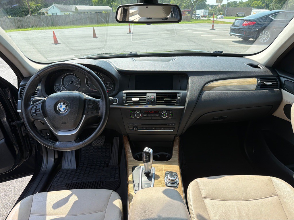 2011 BMW X3 Image 18