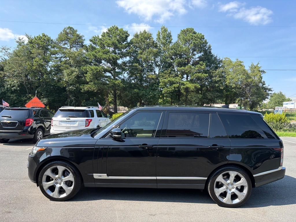 2017 Land Rover Range Rover Image 3