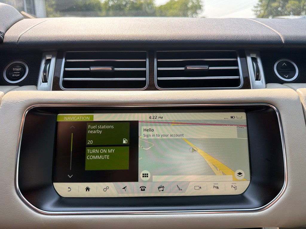 2017 Land Rover Range Rover Image 21