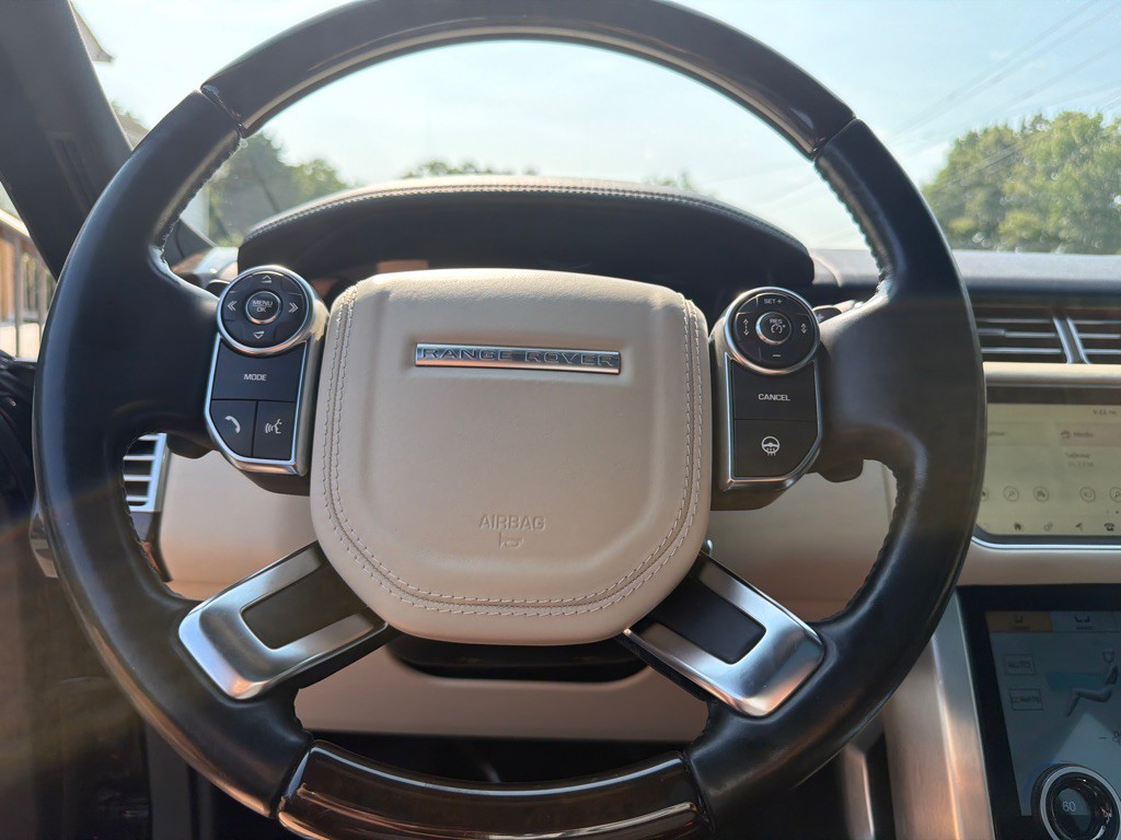 2017 Land Rover Range Rover Image 23