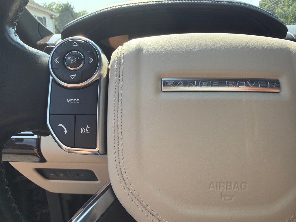 2017 Land Rover Range Rover Image 24