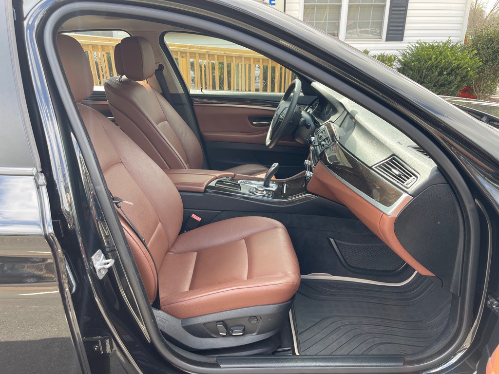 2013 BMW 5 Series Image 13