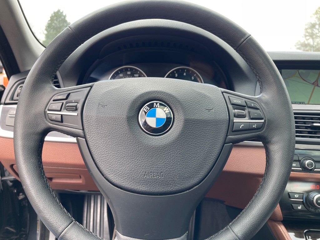 2013 BMW 5 Series Image 22