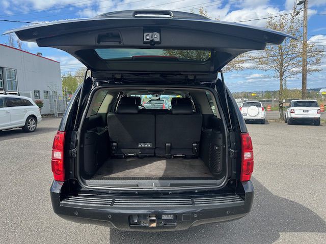 2014 Chevrolet Suburban Image 18
