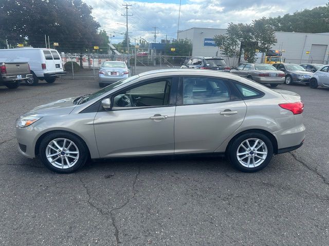 2015 Ford Focus Image 2