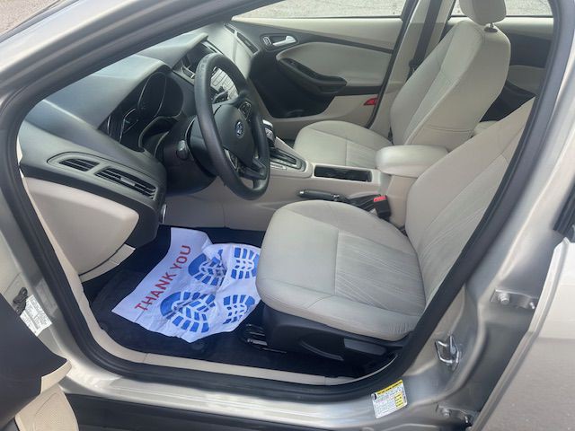2015 Ford Focus Image 9