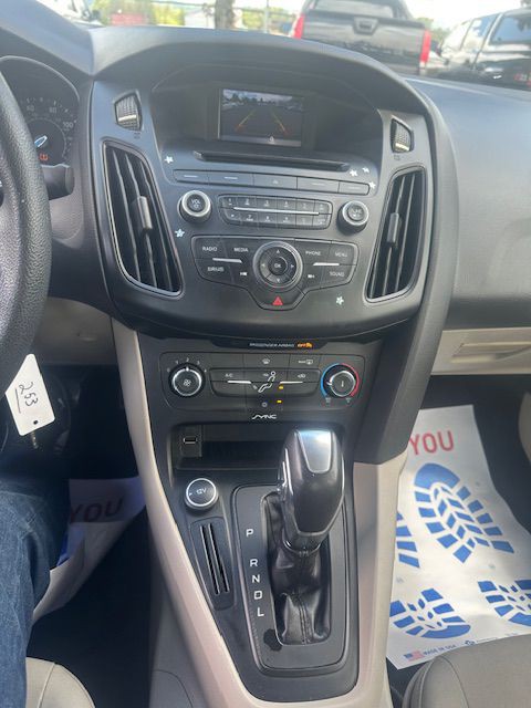2015 Ford Focus Image 17