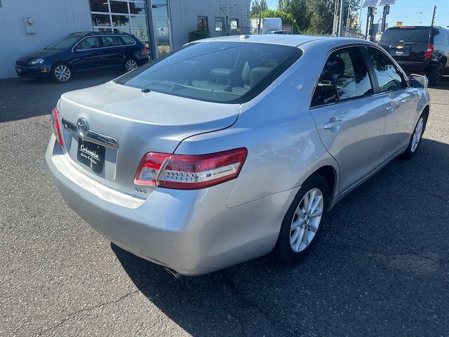 2011 Toyota Camry Image 5
