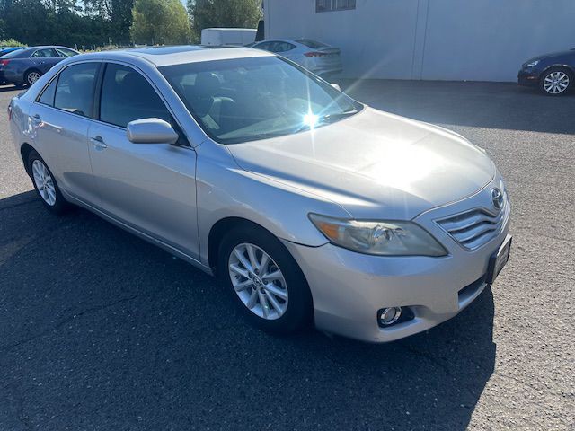 2011 Toyota Camry Image 7