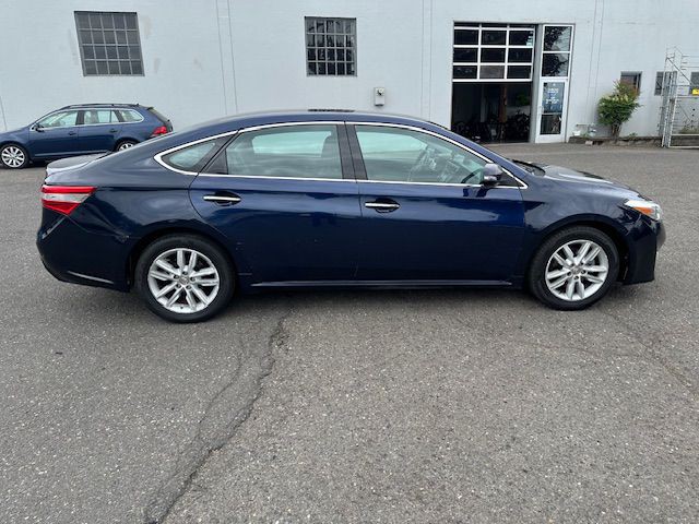 2013 Toyota Avalon Image 6
