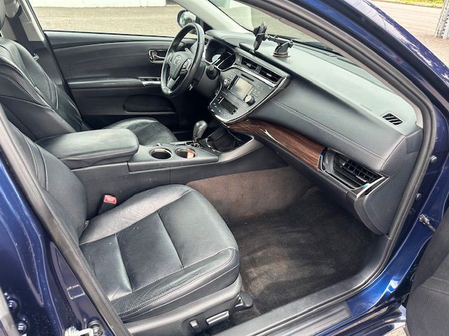 2013 Toyota Avalon Image 11